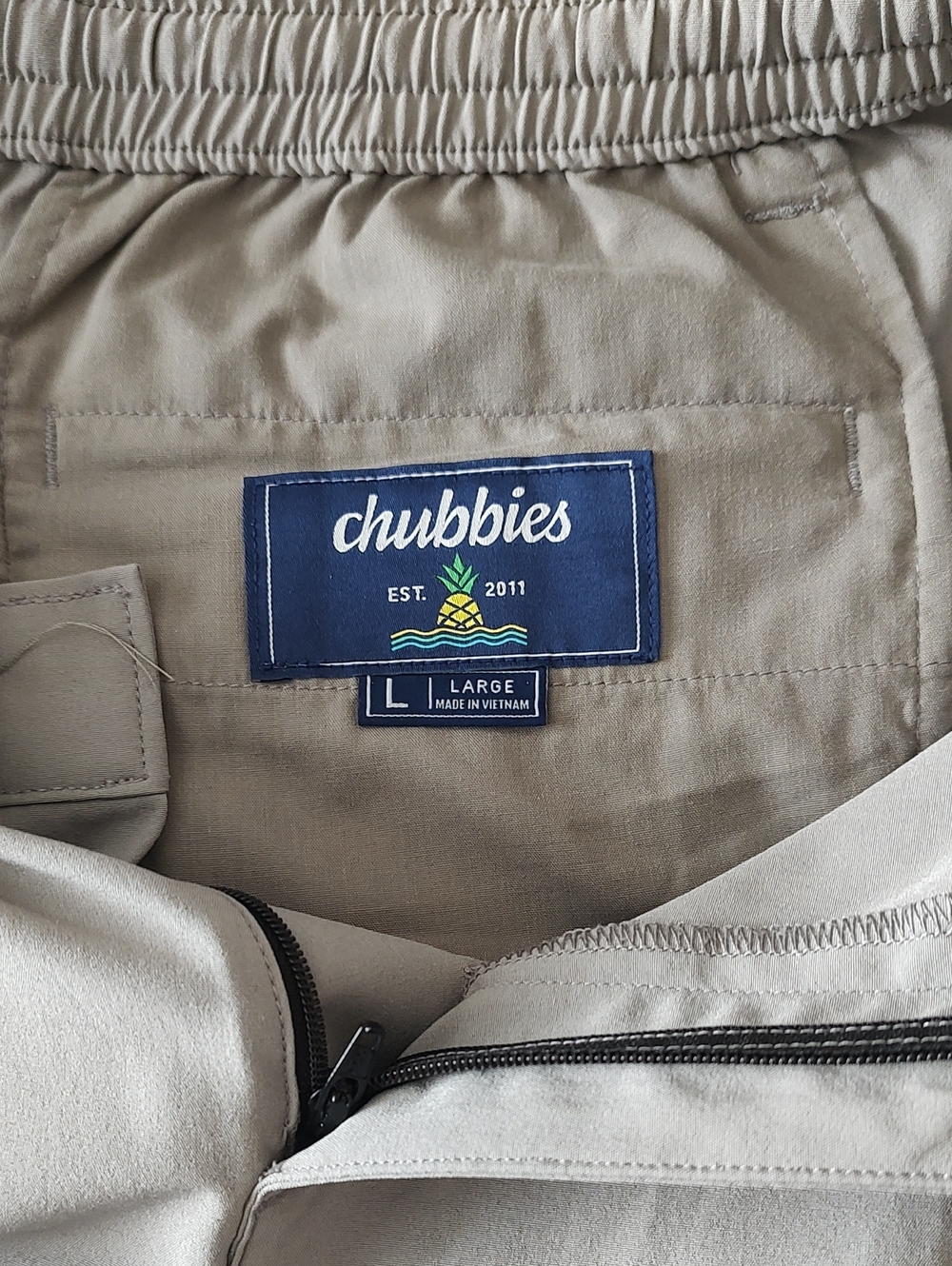 chubbies Men's Large Gray Shorts - Picture 2 of 6